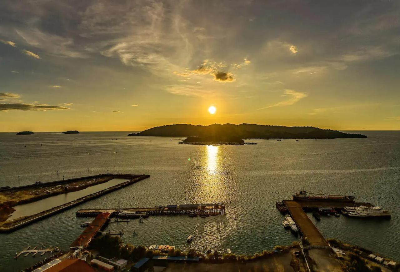 Jesselton Quay Sea View Hotel Kota Kinabalu Kültér fotó