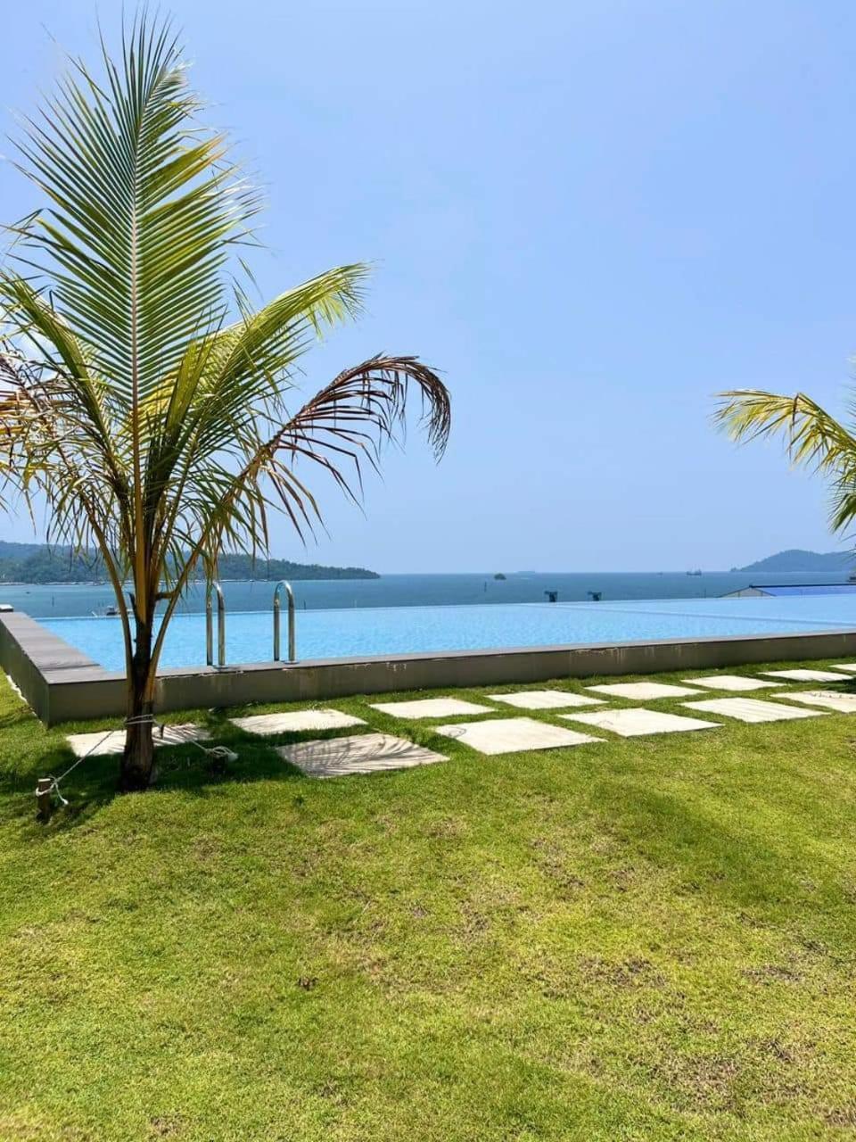 Jesselton Quay Sea View Hotel Kota Kinabalu Kültér fotó